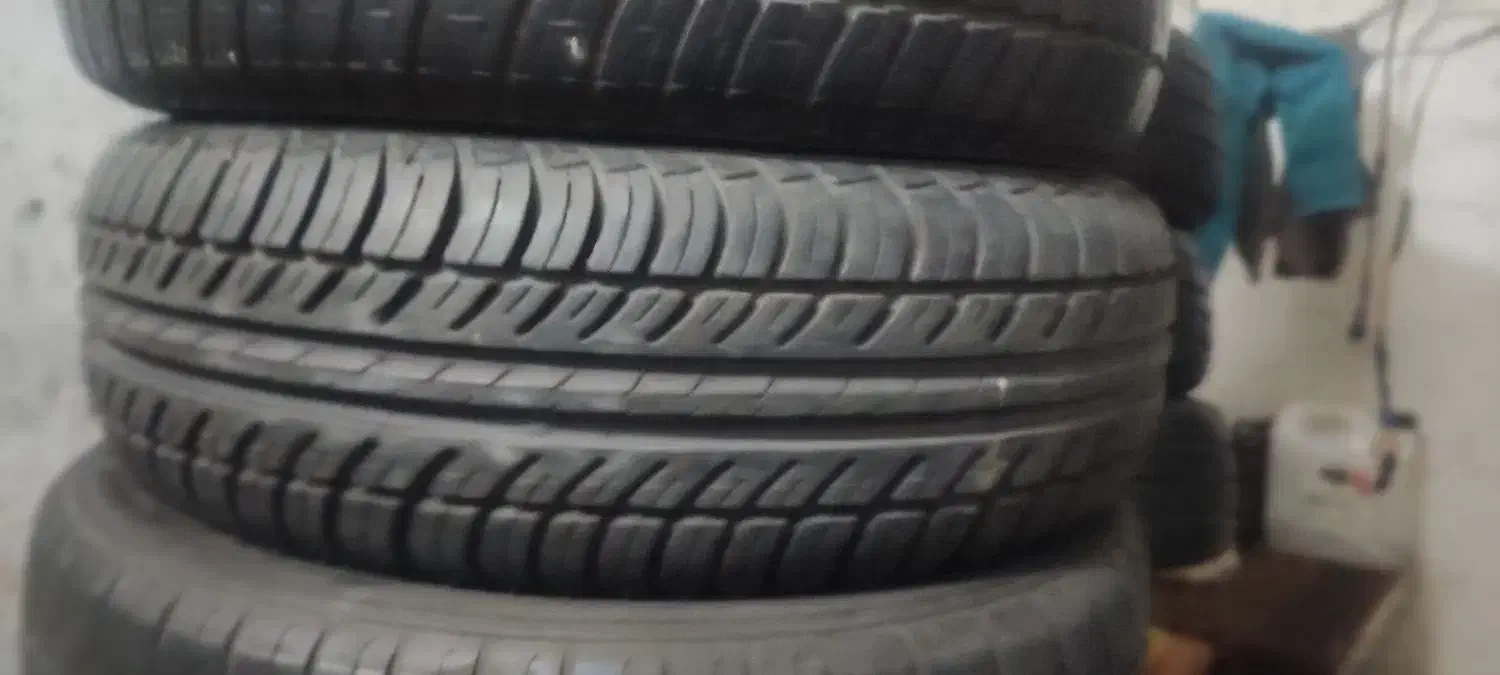 لاستیک 13 1     9 20 وقبول سفارش کمیاب|قطعات یدکی و لوازم جانبی|شیراز, رکن‌آباد|دیوار