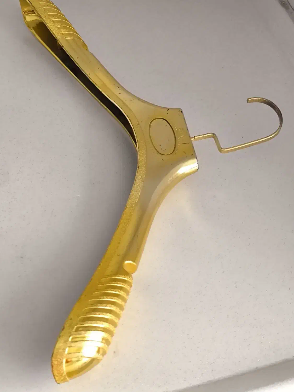 فروش چوب لباسی اپل دار طلایی وارداتی|جاکفشی، کمد، دراور|بوکان, |دیوار