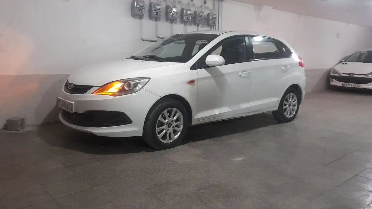 ام وی ام ۳۱۵ بنزینی نیو|خودرو سواری و وانت|همدان, |دیوار