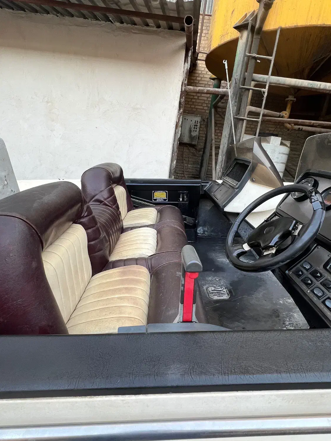 قایق آمریکایی|قایق و سایر وسایل نقلیه|اهواز, شریعتی جنوبی|دیوار