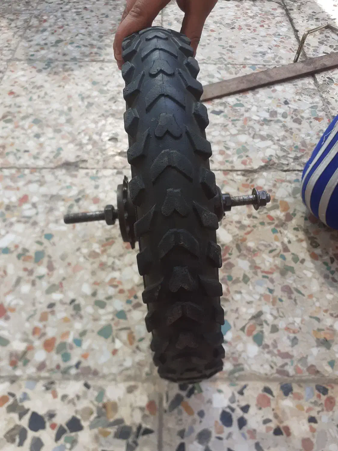 تایر دوچرخه  ۱۲|دوچرخه، اسکیت، اسکوتر|کارون, |دیوار