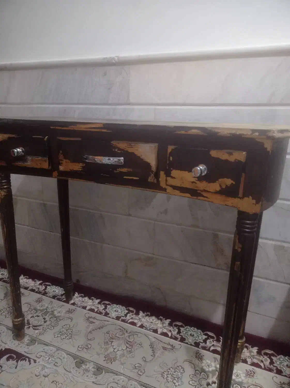 آینه باکس دار|آینه|قم, باغ شریفی|دیوار