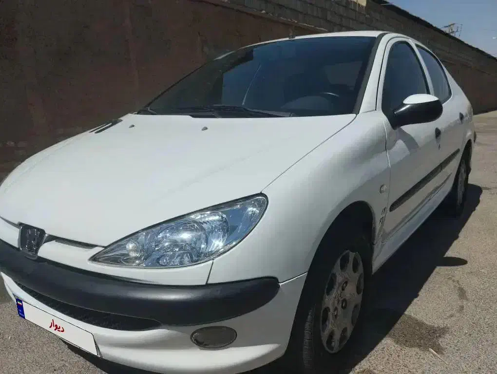 پژو 206 SD V8، مدل ۱۳۹۷ تمام فابریک سالم و خانگی|خودرو سواری و وانت|شیراز, رکن‌آباد|دیوار