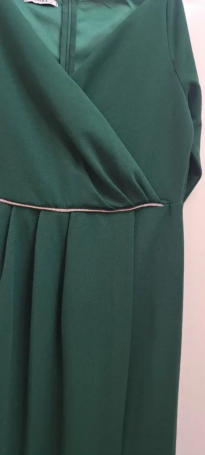 لباس مجلسی|لباس|قم, حکمت شمالی|دیوار