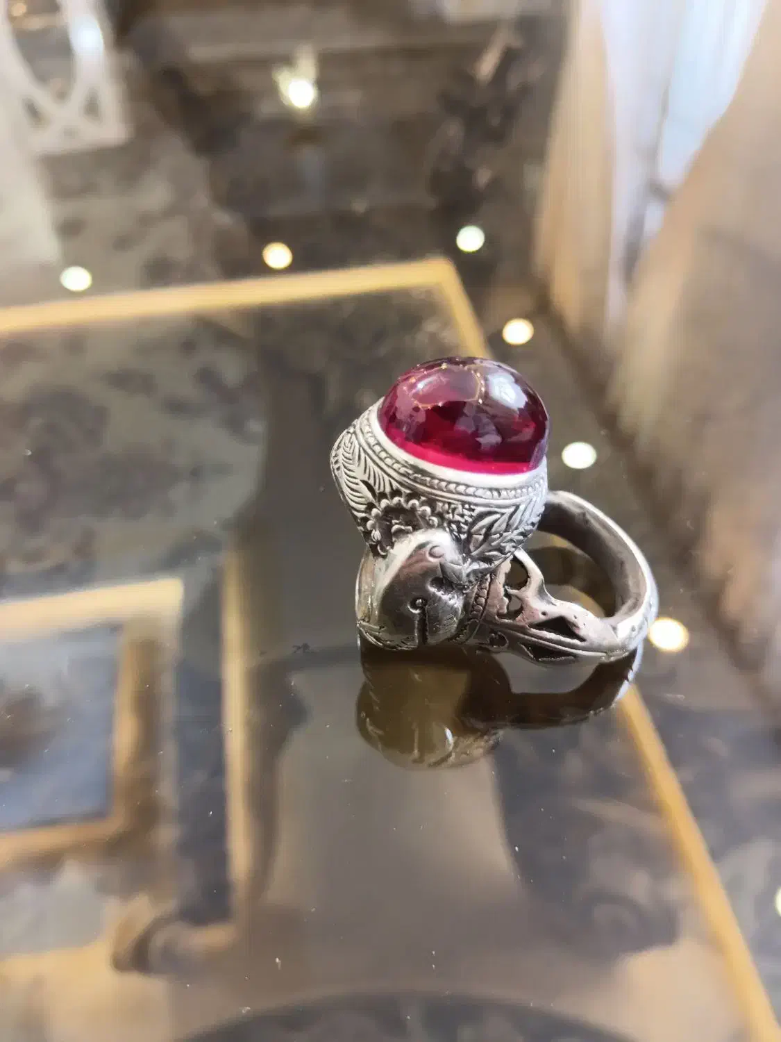 انگشتریاقوت|جواهرات|تربت‌حیدریه, پیشکوه|دیوار