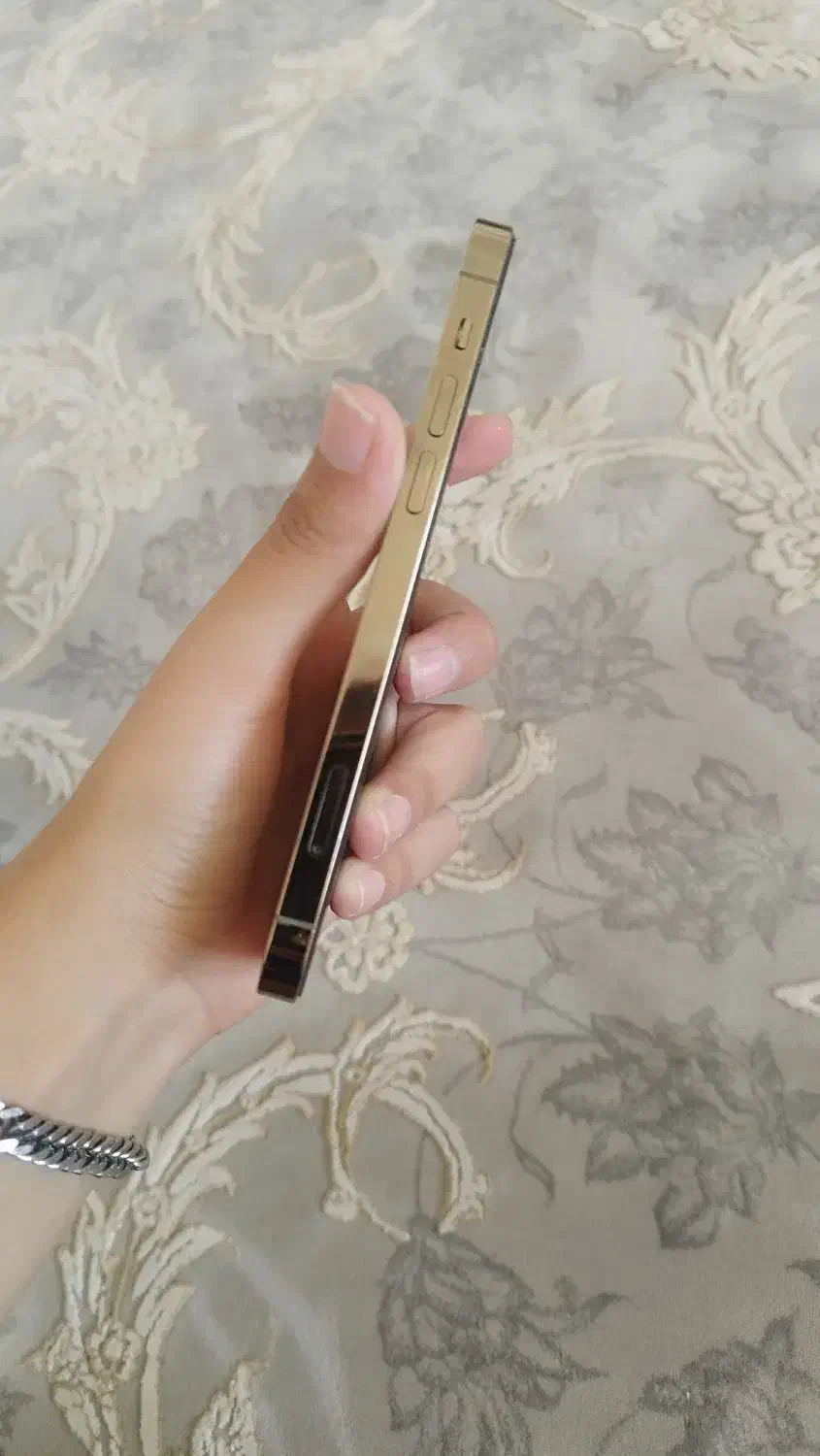 اپل iPhone 12 Pro با حافظهٔ ۲۵۶ گیگابایت|موبایل|خمین, |دیوار