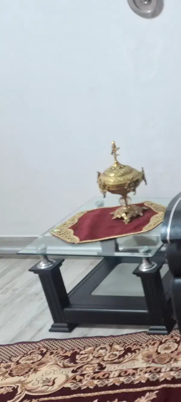 جلو مبلی سه تابی کاملا سالم|مبلمان خانگی و میز عسلی|ماکو, |دیوار