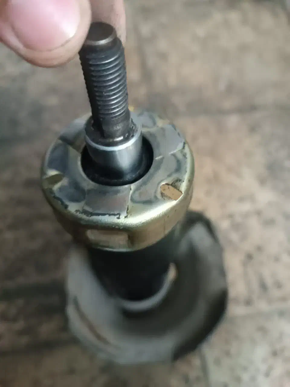 کمک جلو پراید سمته شاگرد سالم در حد نو...|قطعات یدکی و لوازم جانبی|گرگان, |دیوار