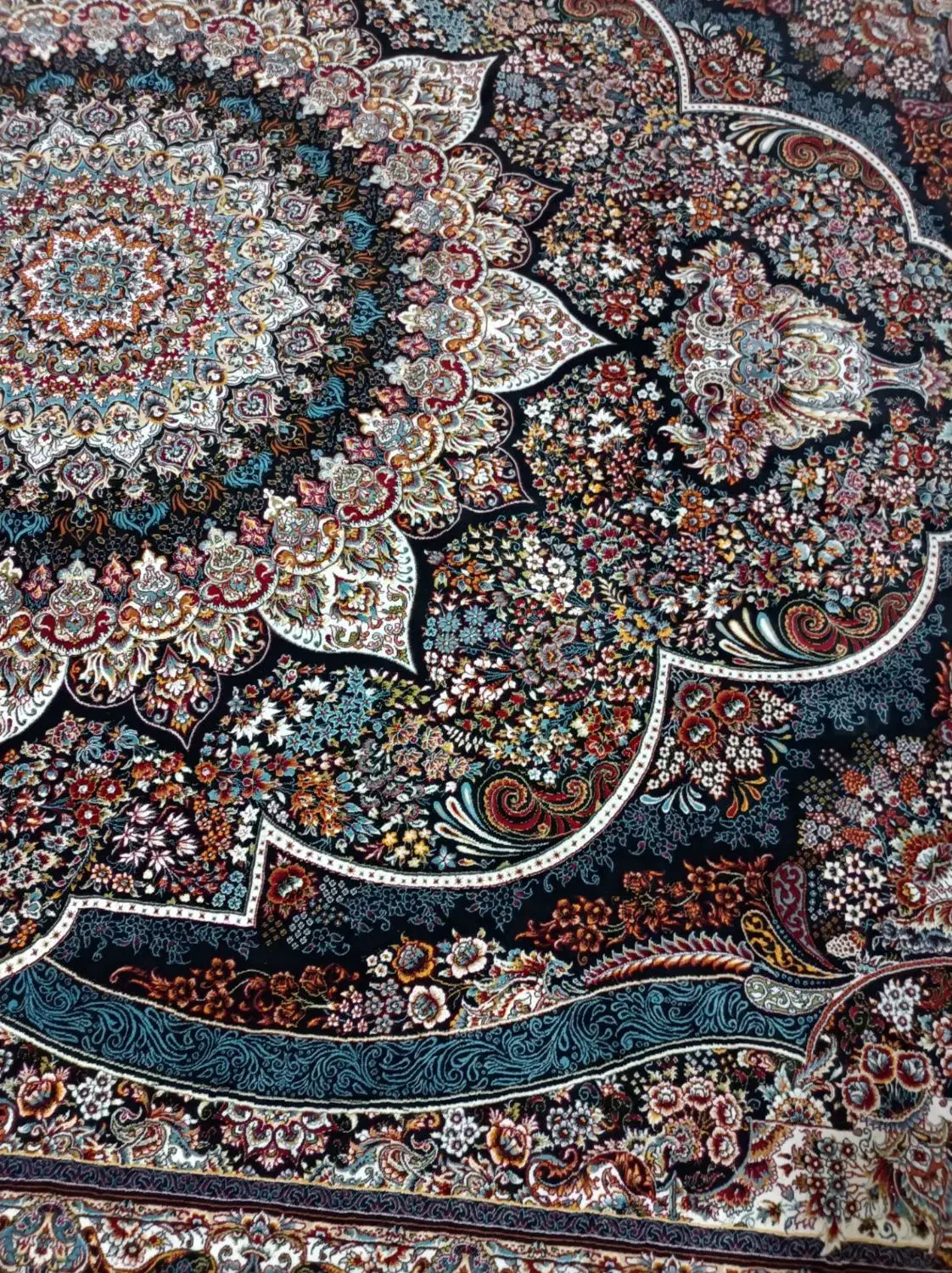 فرش نه متری|فرش|پرند, فاز ۵|دیوار