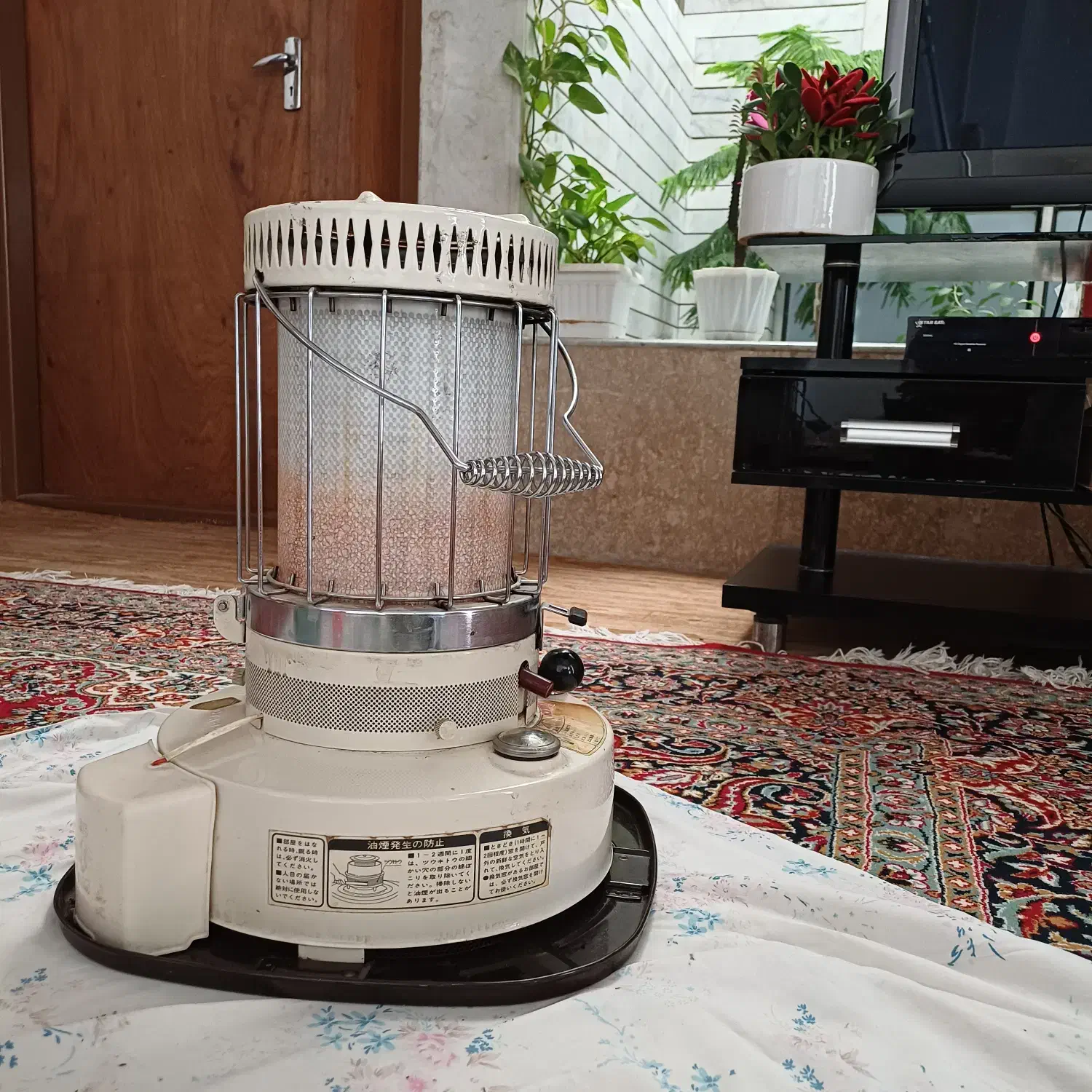 چراغ نفتی قدیمی ژاپنی|کلکسیون اشیاء عتیقه|شهرضا, |دیوار