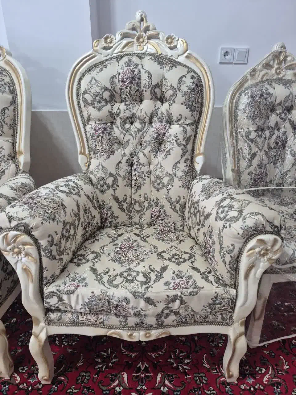 مبل سلطنتی|مبلمان خانگی و میز عسلی|طبس, |دیوار