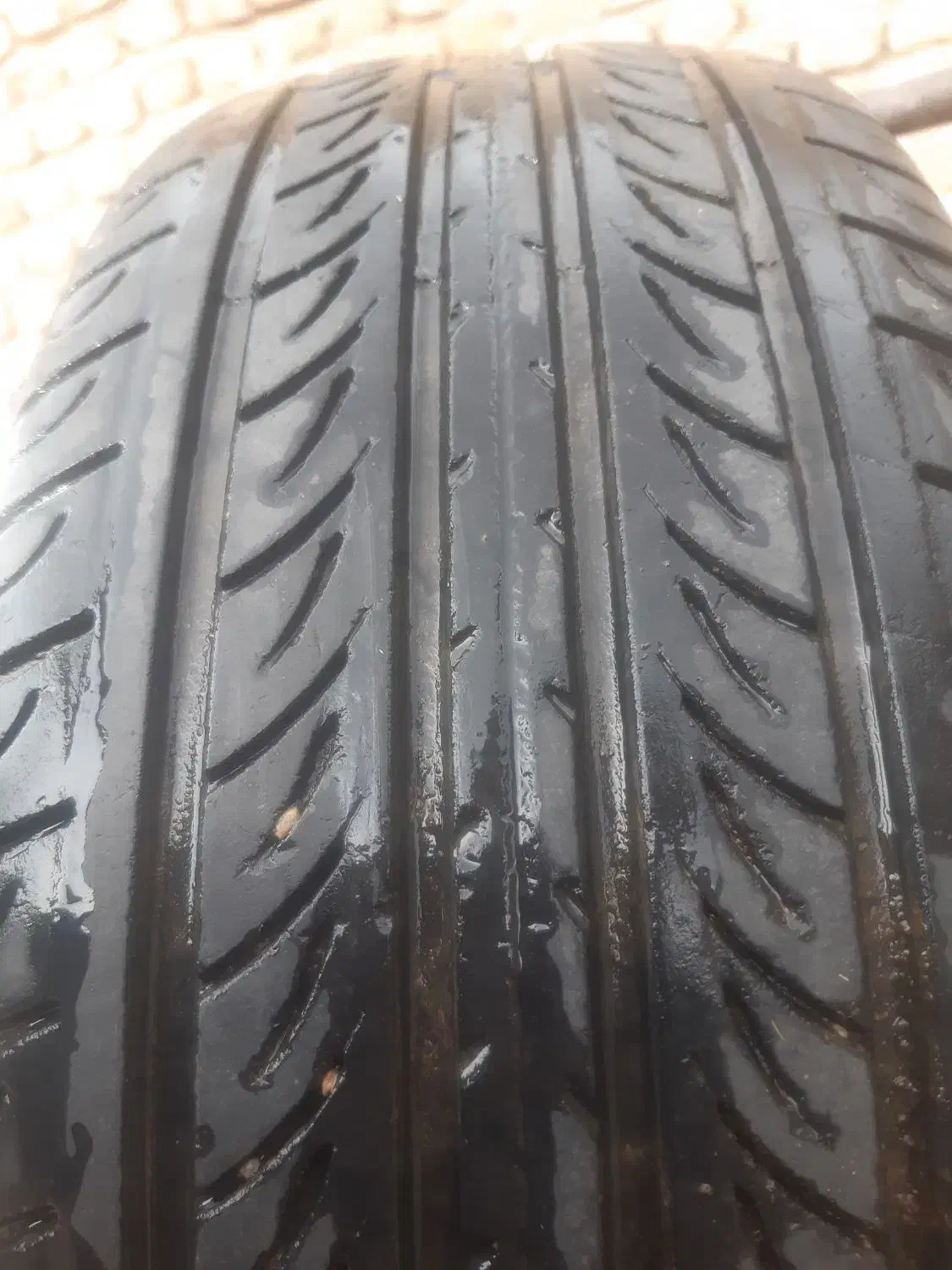 لاستیک ۱۵|حراج|بروجرد, |دیوار