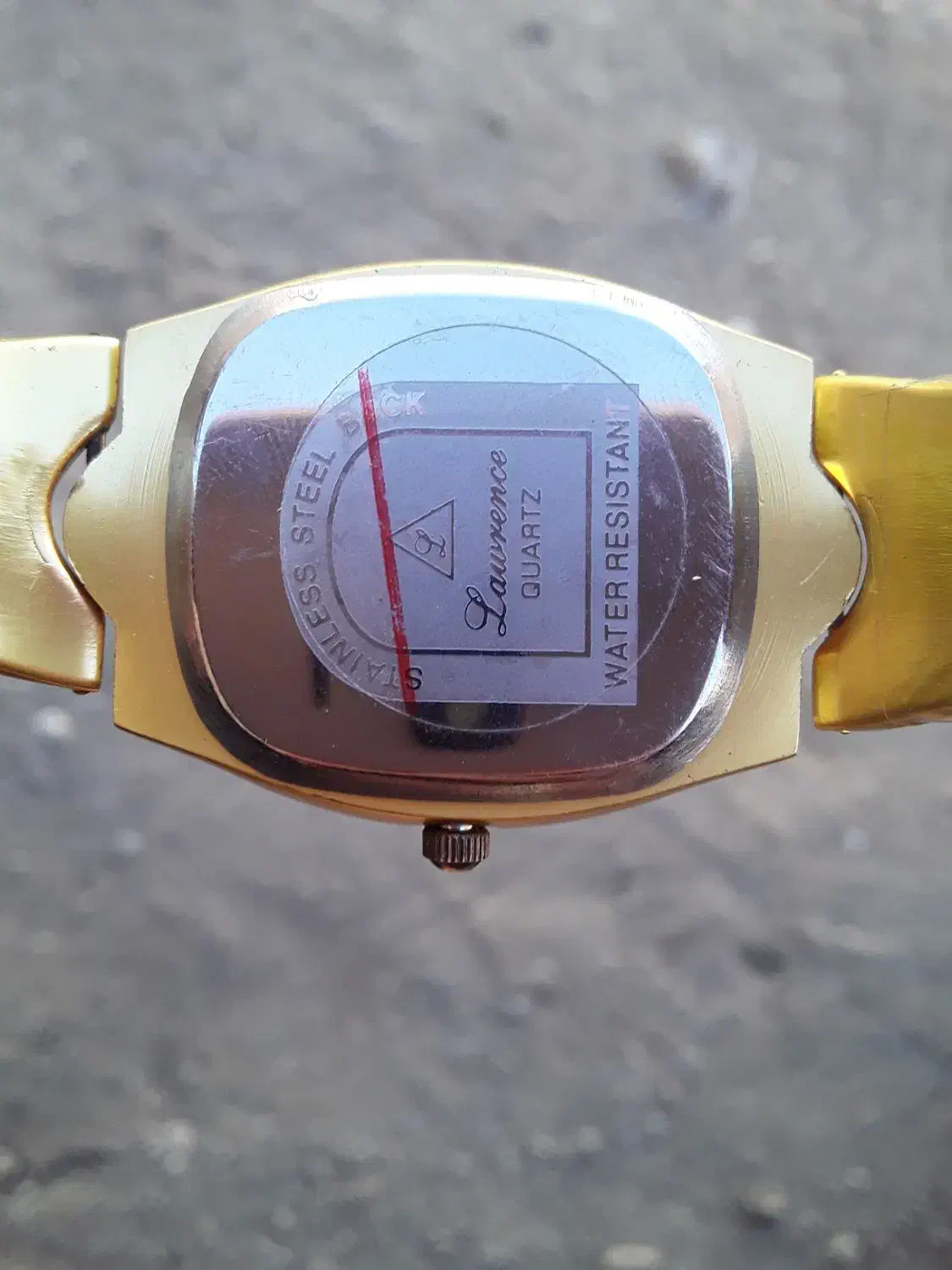 ساعت اصلی (کواترز Qurtz) ژاپن|ساعت|بروجرد, |دیوار