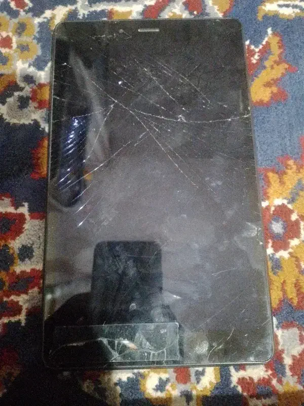 تبلت|تبلت|یزد, |دیوار