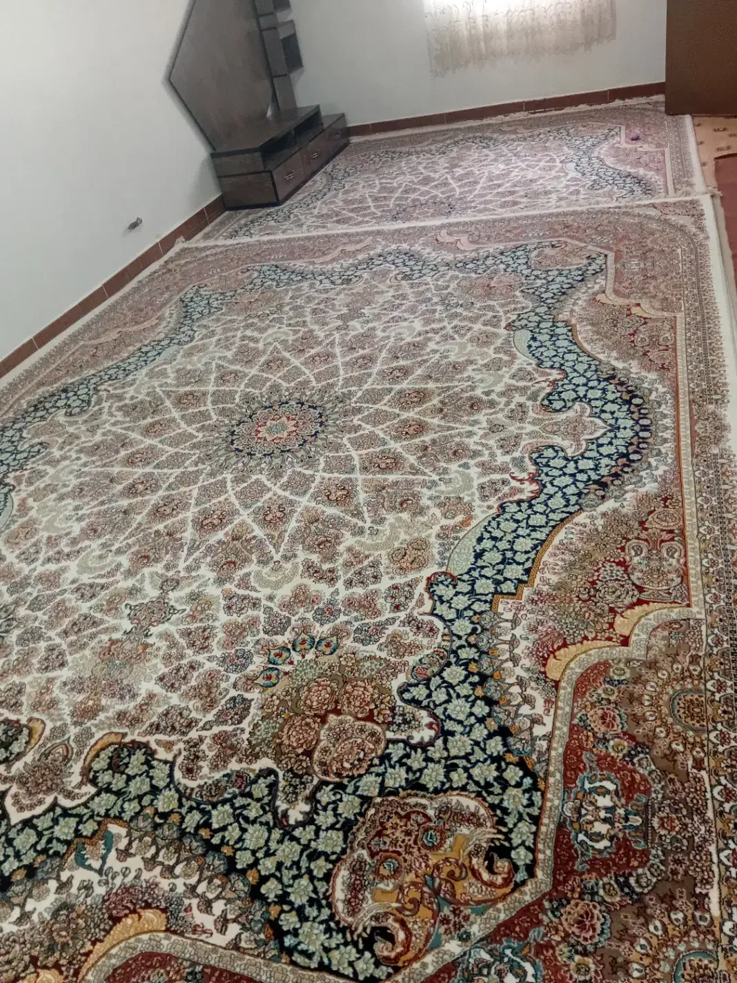 فرش ۱۲متری ۷۰۰شانه|فرش|شیرگاه, |دیوار