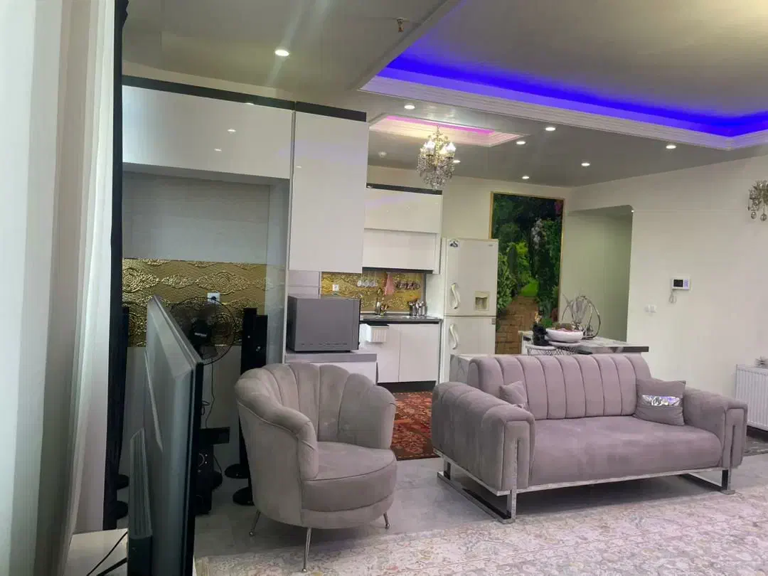 آپارتمان ۱۰۰متری/ شیک و تمیز/شهرک الهیه|اجارهٔ آپارتمان|قرچک, مهدیه|دیوار