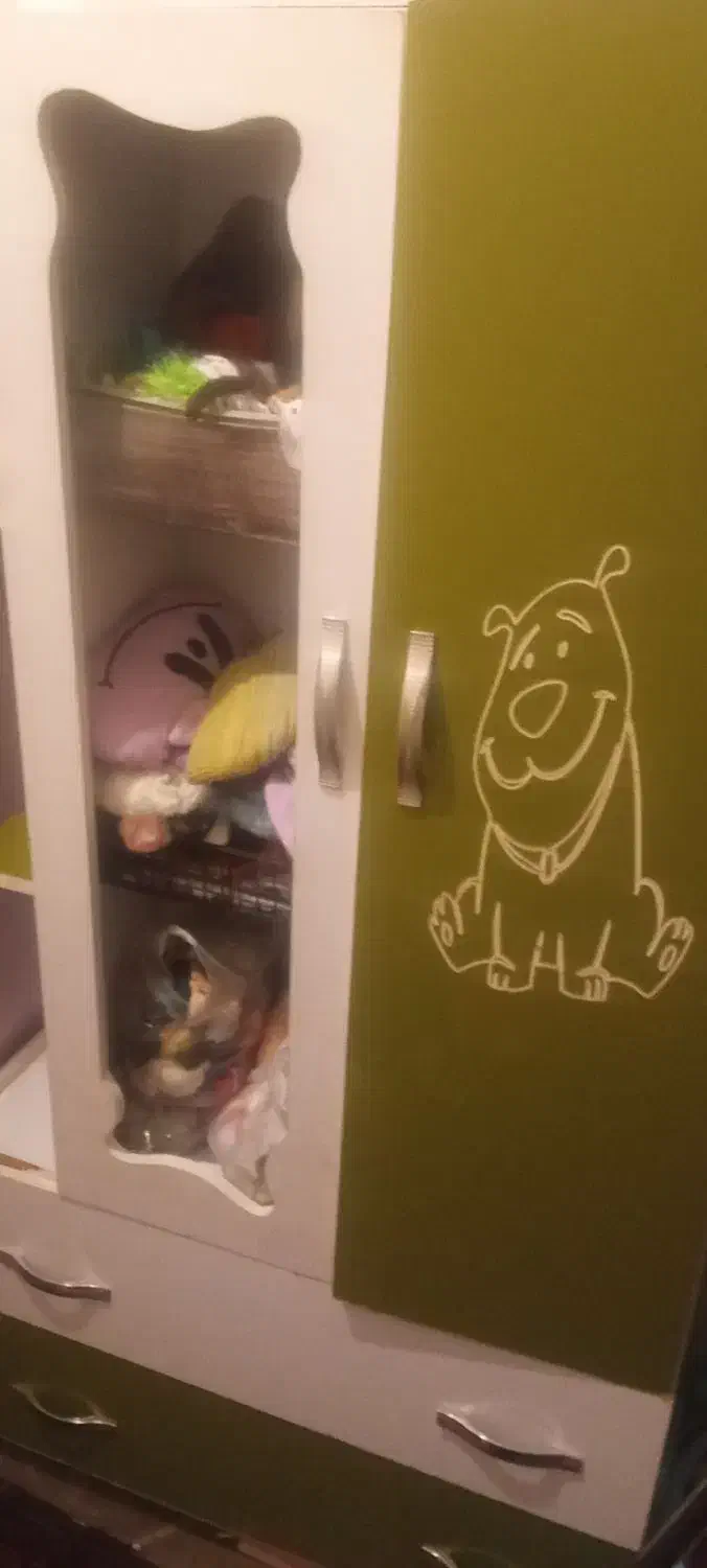 کمد|جاکفشی، کمد، دراور|تربت‌حیدریه, طالقانی|دیوار