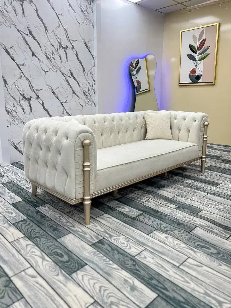 مبل راحتی مانلی طراحی منحصر به فرد  برای خانه خاص|مبلمان خانگی و میز عسلی|تبریز, |دیوار