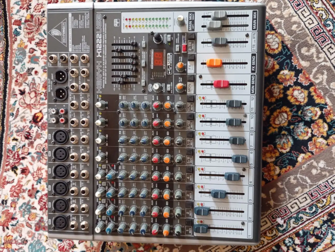 MIXER BEHRINGER|سیستم صوتی خانگی|سیرجان, |دیوار