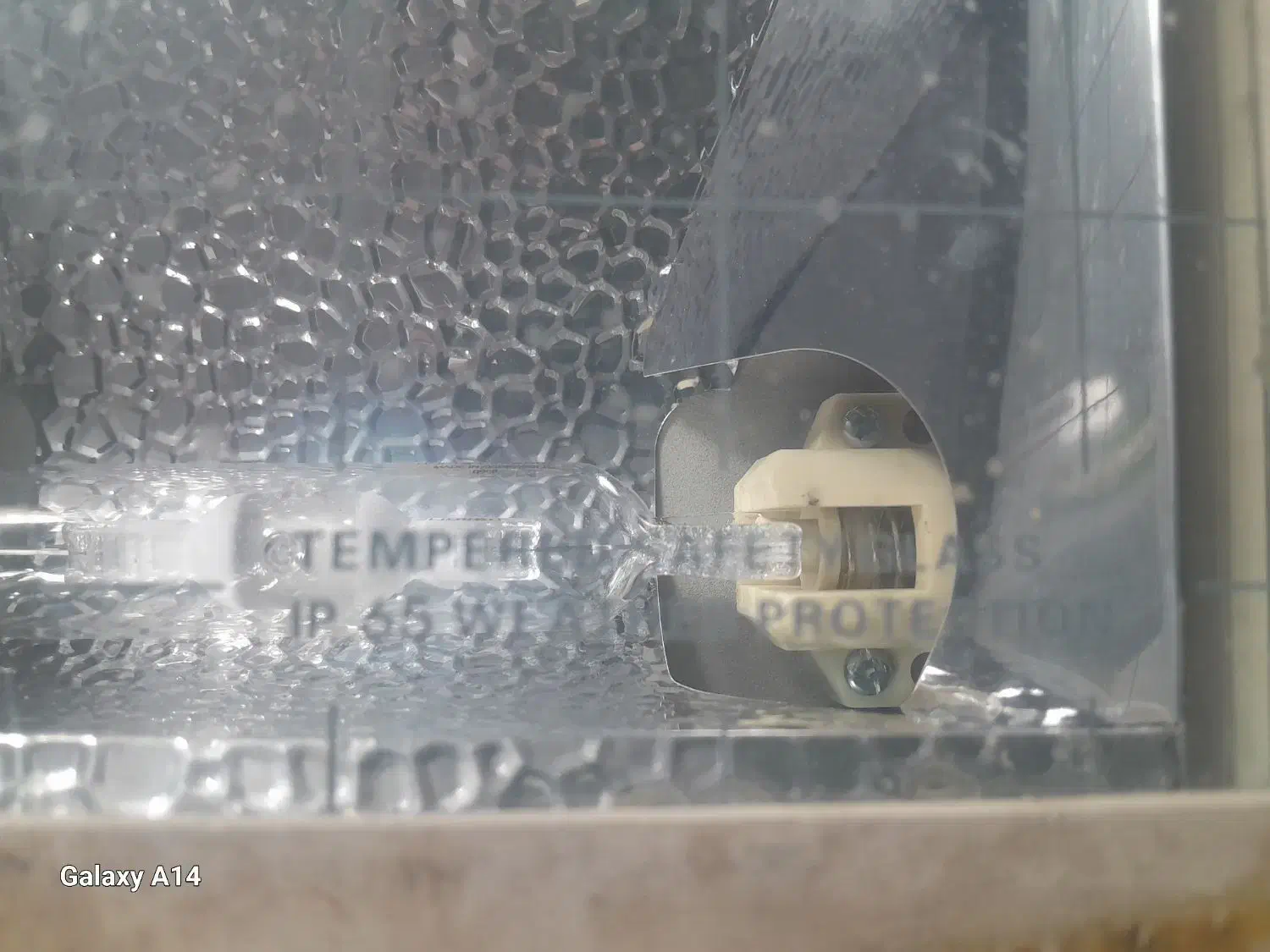 پرژکتور سالم  IP 65|تلویزیون و پروژکتور|اصفهان, حصه شمالی|دیوار