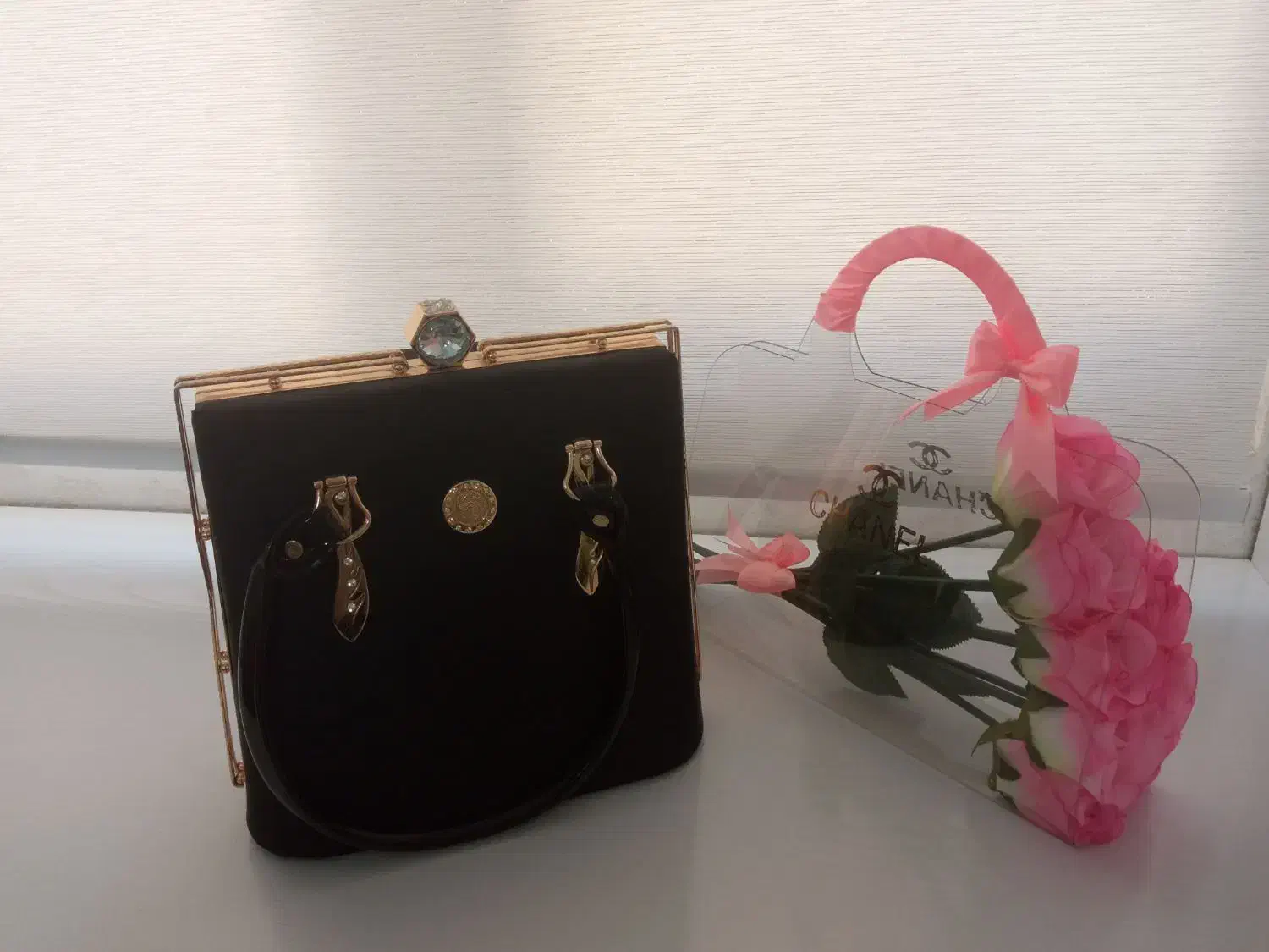 کیف مجلسی|کیف، کفش، کمربند|نختالو, |دیوار