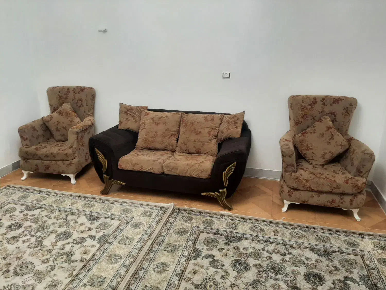 مبل|مبلمان خانگی و میز عسلی|رباط‌کریم, رباط‌کریم|دیوار