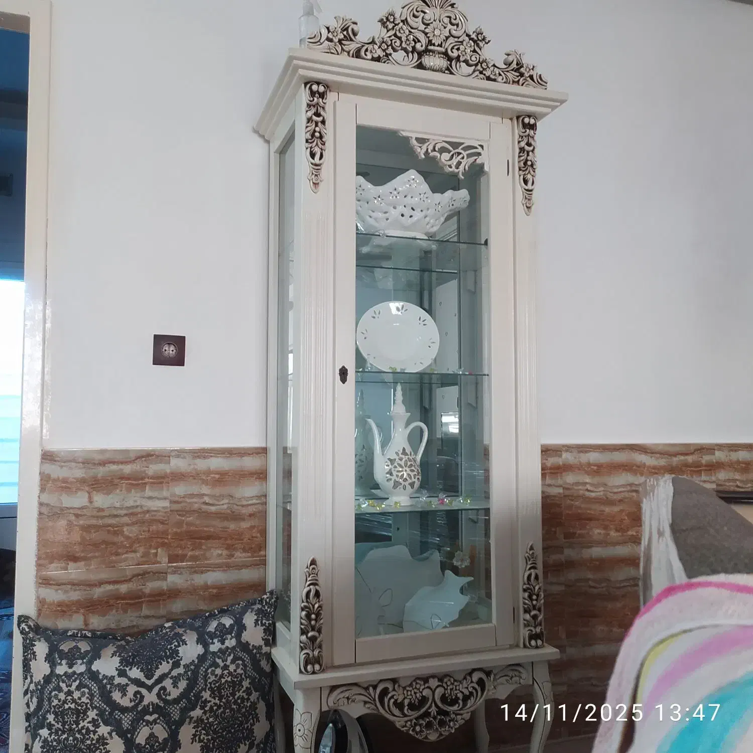 گنجه وساعت ایستاده|بوفه، ویترین، کنسول|تربت جام, معدآباد|دیوار