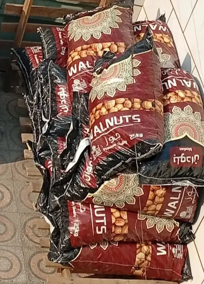 گردو چینی درجه یک وچای معطر درجه یک بشرط|عمده‌فروشی|اهواز, پردیس دو|دیوار