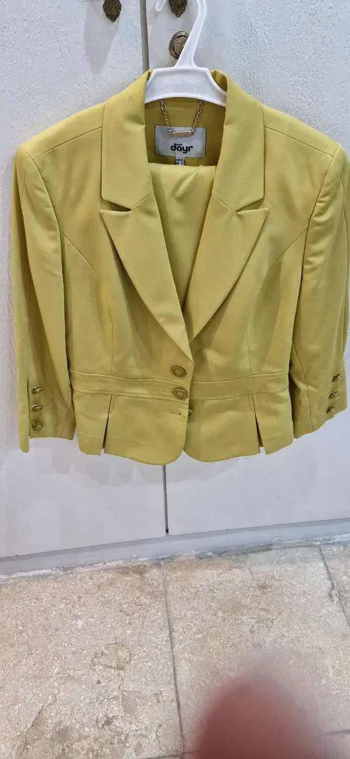 کت و دامن مارک دایی|لباس|تهران, مینای شمالی (مخبر)|دیوار