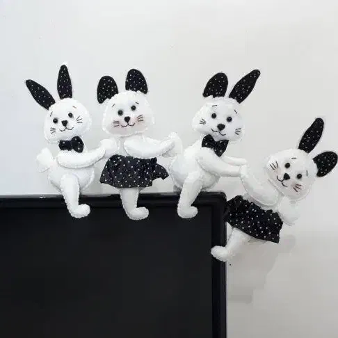 عروسک های نمدی|صنایع دستی و سایر لوازم تزئینی|سیرجان, |دیوار