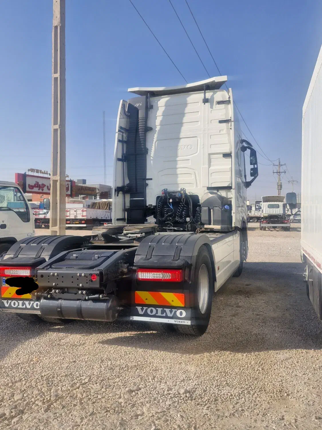 اف اچ ۵۰۰ مدل ۲۰۱۹|خودرو سنگین|شیراز, پادگان ولیعصر|دیوار