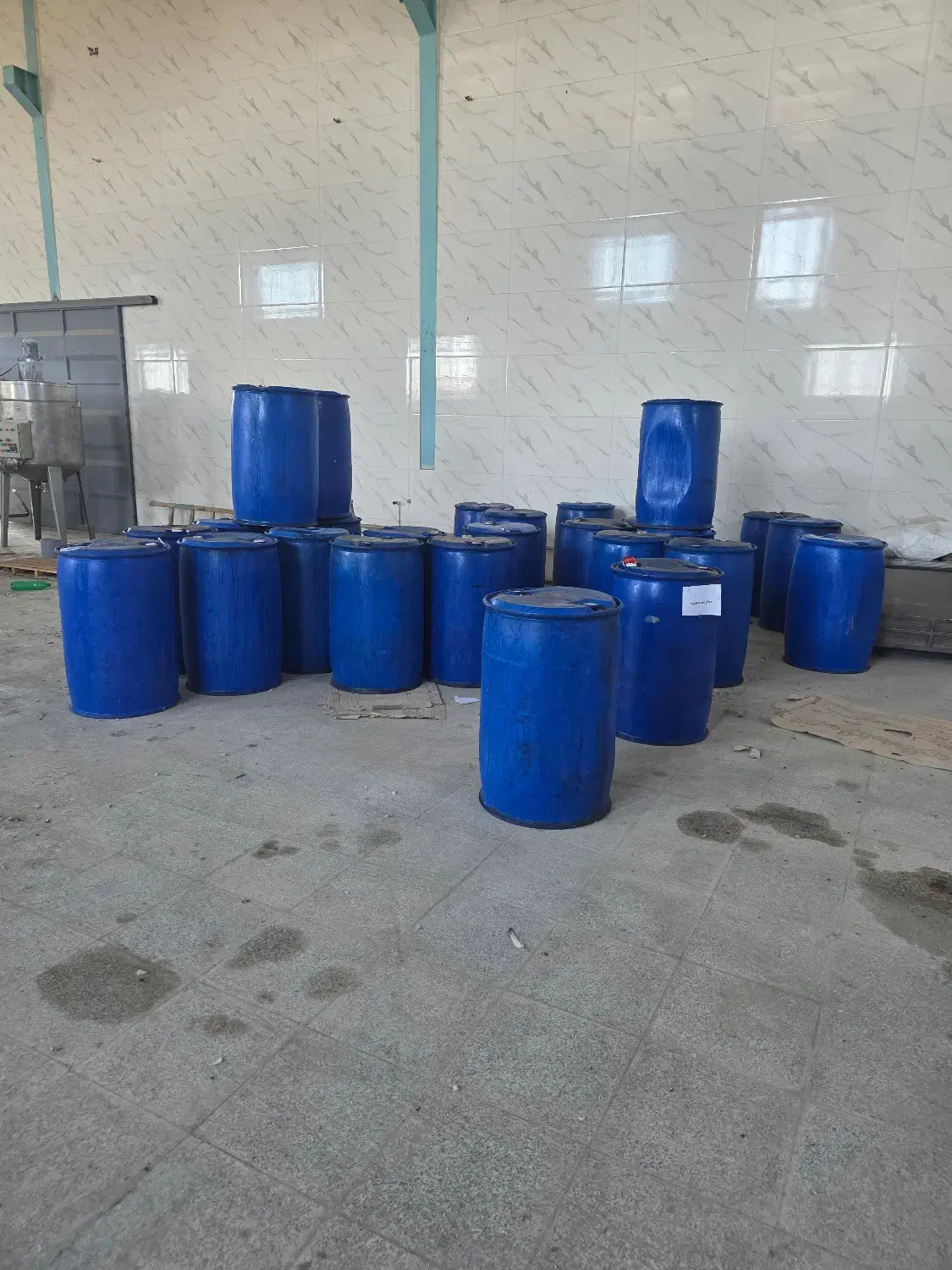 فروش ضایعات دبه و بشگه ۲۰۰ کیلویی|ظروف نگهدارنده، پلاستیکی، یک‌بارمصرف|شاهین‌شهر, بنیاد ازدواج|دیوار