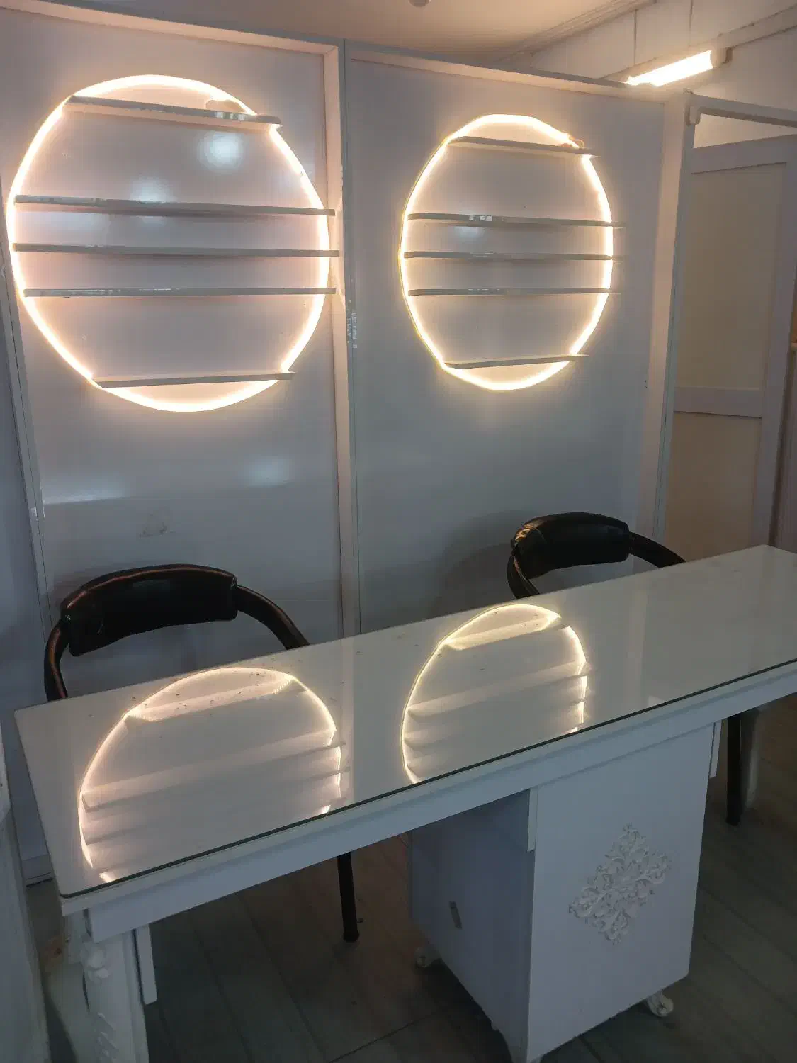 لاین ناخون|آرایشگاه و سالنهای زیبایی|مشهد, نیروی هوایی|دیوار