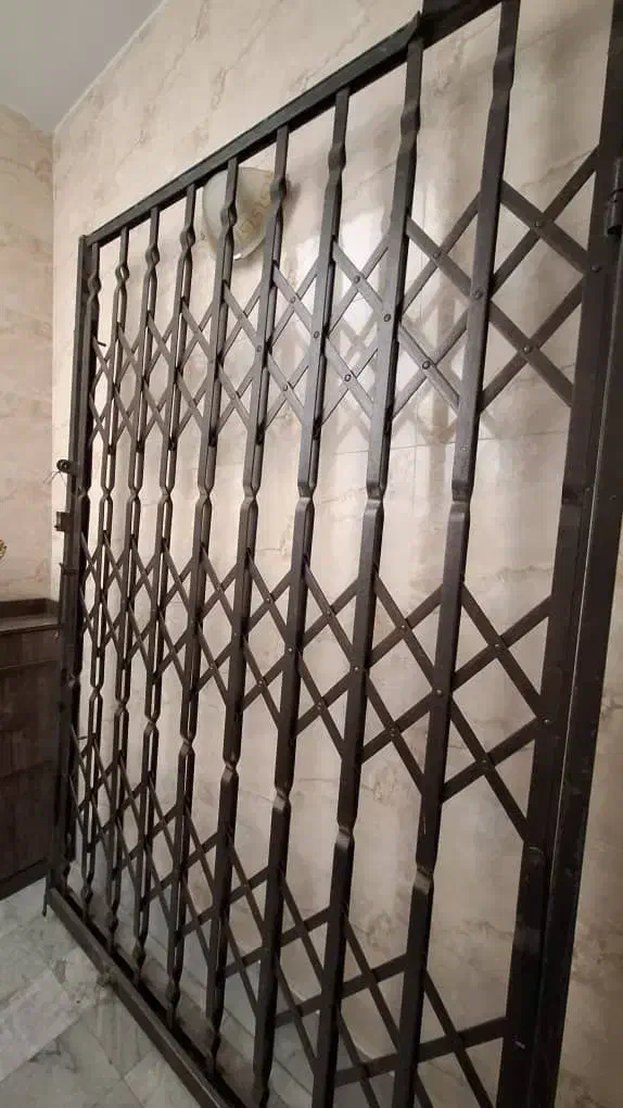 درب آکاردئونی ۲۰۵ در ۱۳۸|مصالح و تجهیزات ساختمان|تهران, ستارخان|دیوار