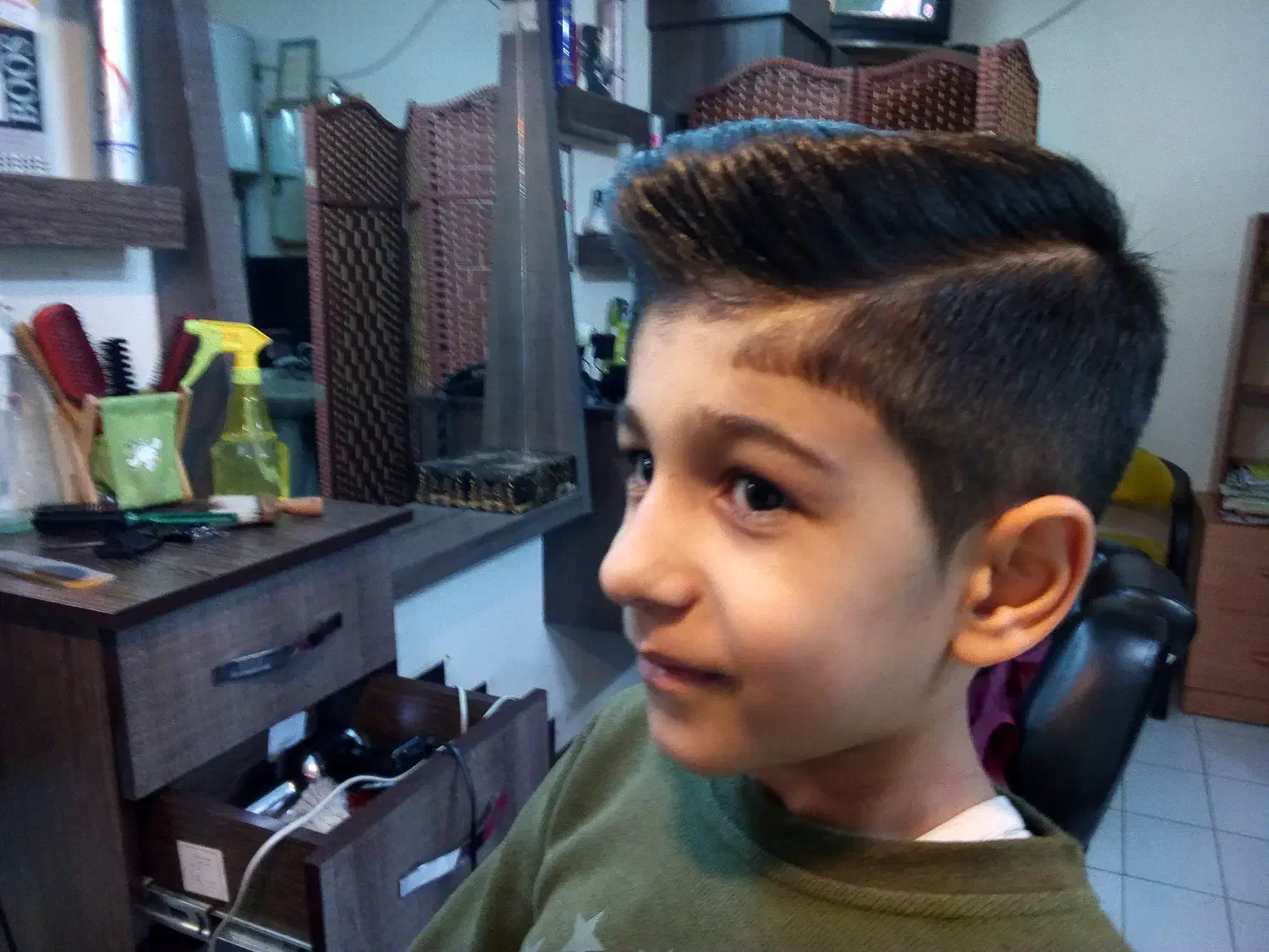 آرایشگر مردانه|خدمات آرایشگری و زیبایی|شاهین‌شهر, فردوسی|دیوار