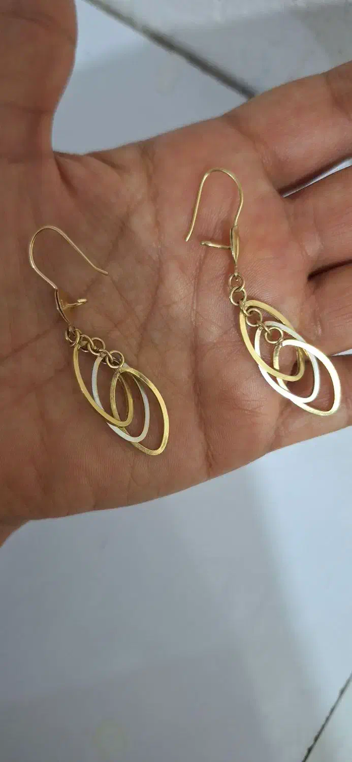 گوشواره|جواهرات|آبپخش, |دیوار