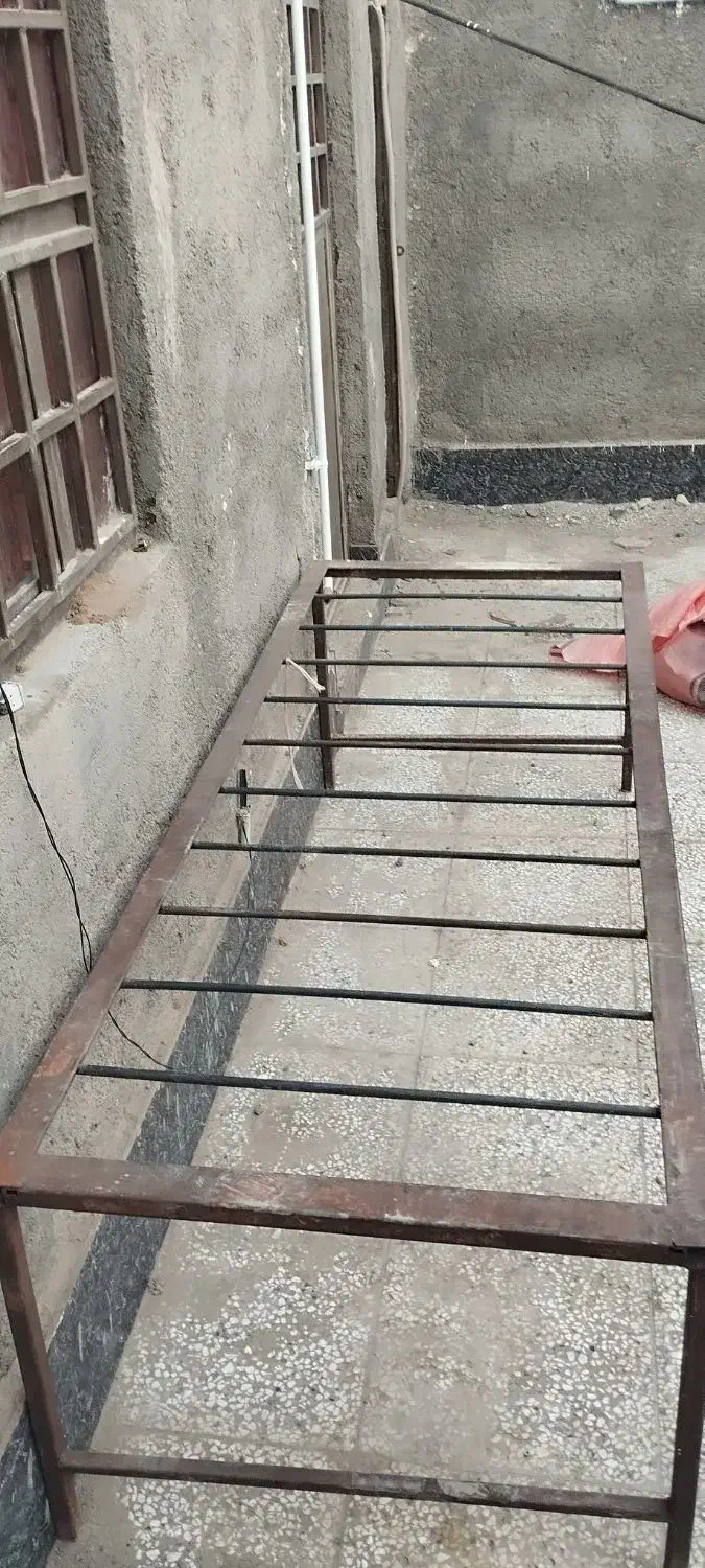 تخت آهنی|تخت و سرویس خواب|زابل, |دیوار