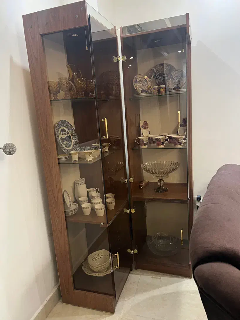 ۲ عدد بوفه|بوفه، ویترین، کنسول|رشت, استادسرا|دیوار