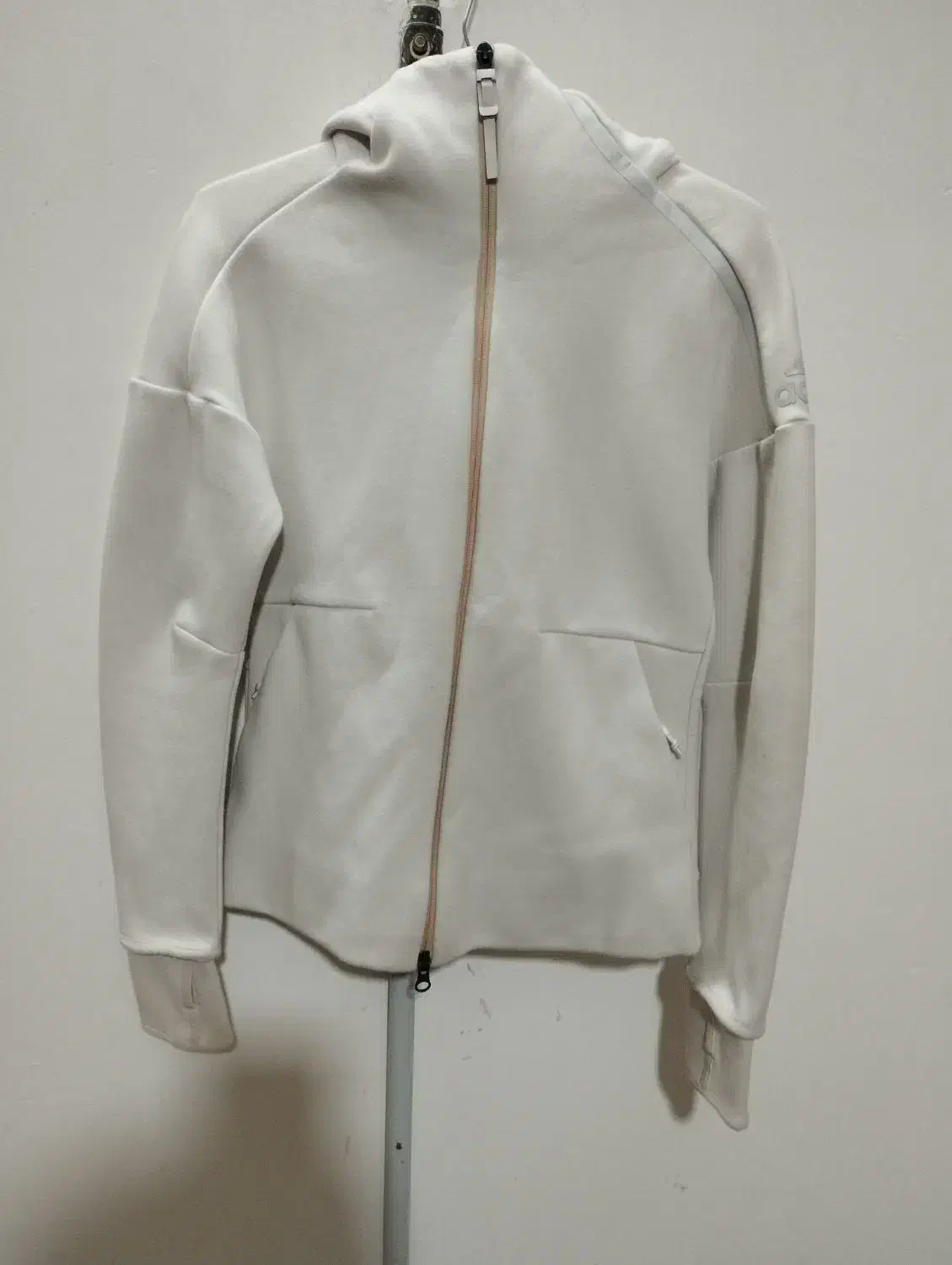 سویشرت برند آدیداس|لباس|تهران, والفجر (افسریه)|دیوار