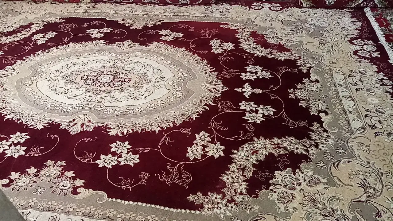 دو تخته فرش در حد نو|فرش|قیدار, |دیوار