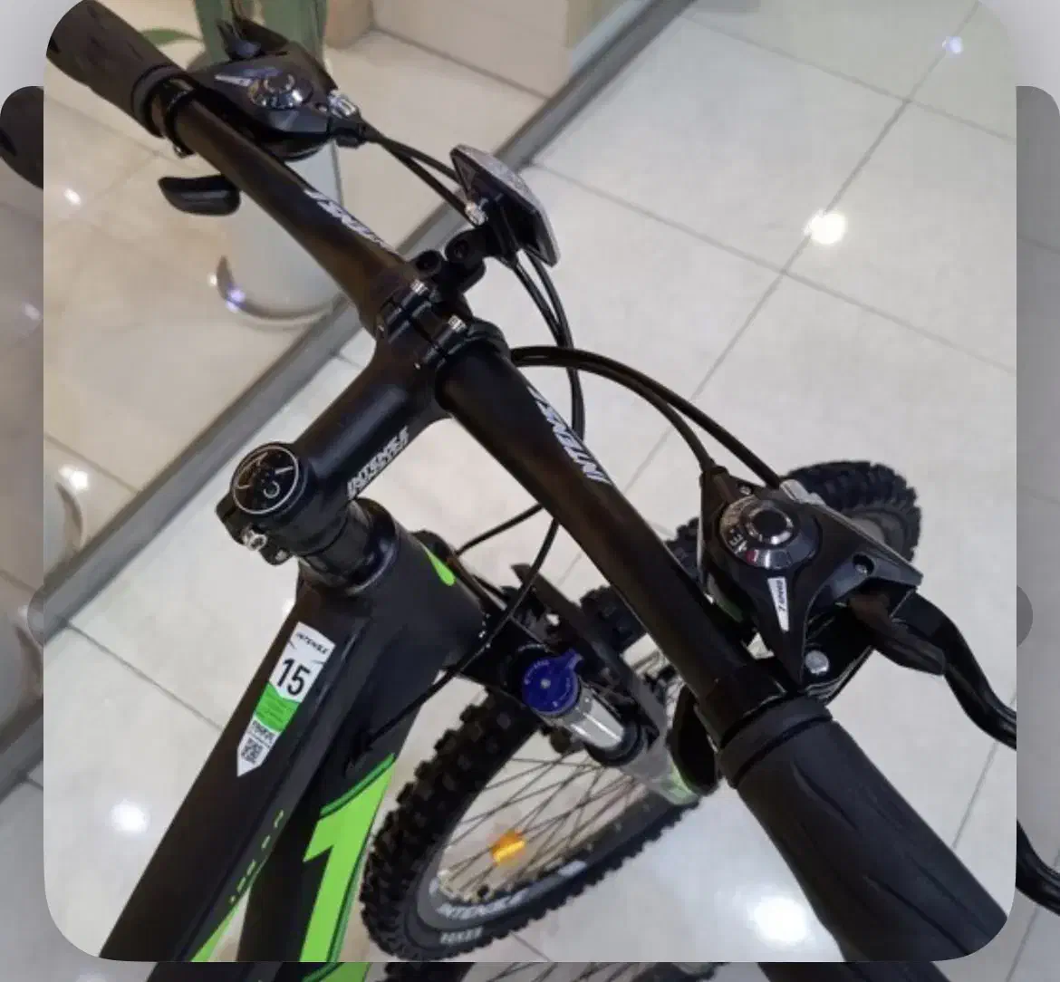 دوچرخه اینتر|دوچرخه، اسکیت، اسکوتر|میانه, |دیوار