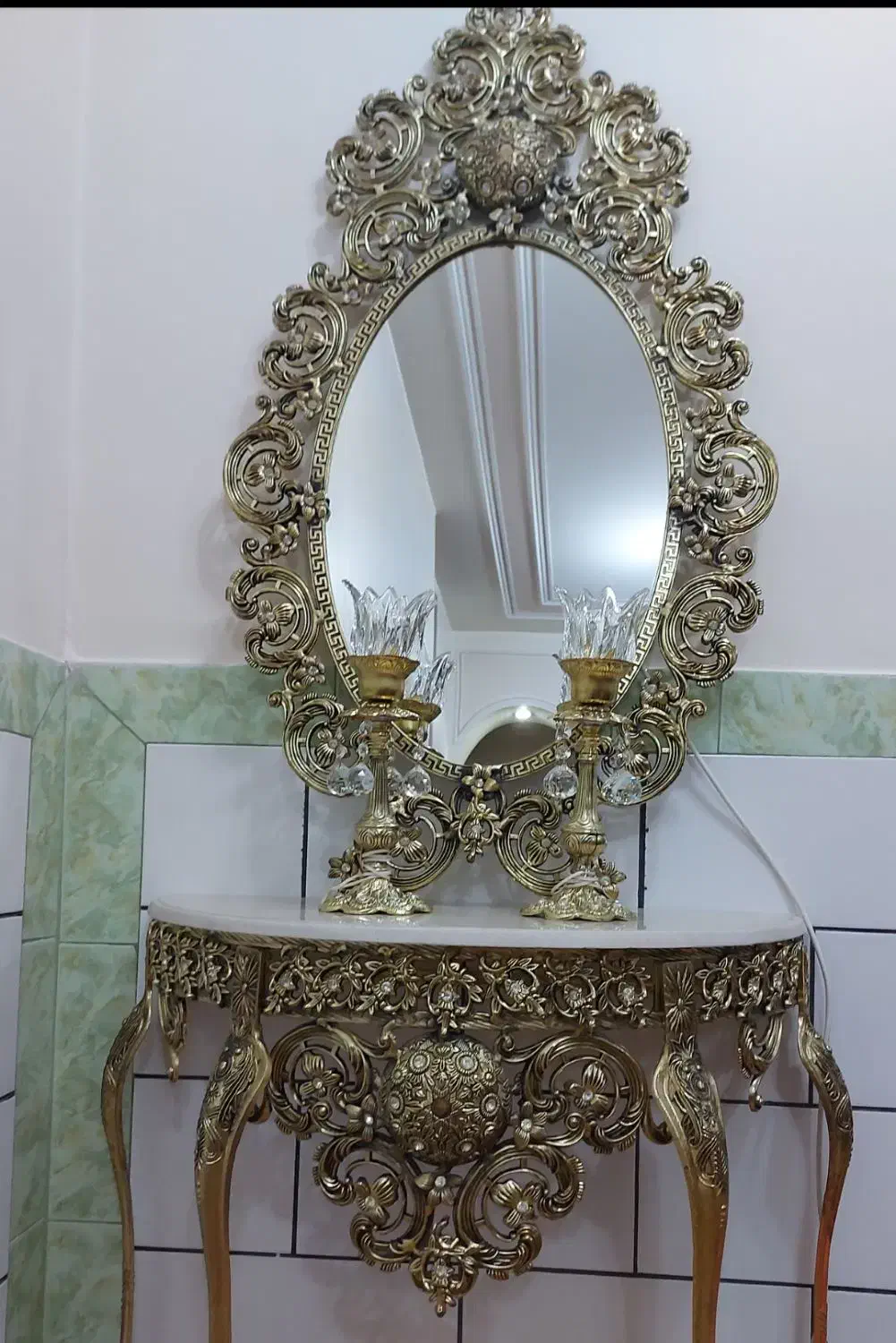 آینه و شمعدان|آینه|شهرکرد, |دیوار