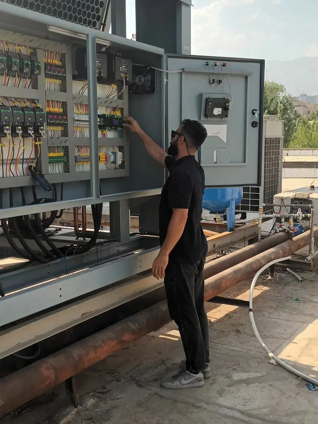 تعمیرات تخصصی چیلر تهویه مطبوع و سیستم‌های برودتی.|خدمات پیشه و مهارت|تهران, میدان ولیعصر|دیوار