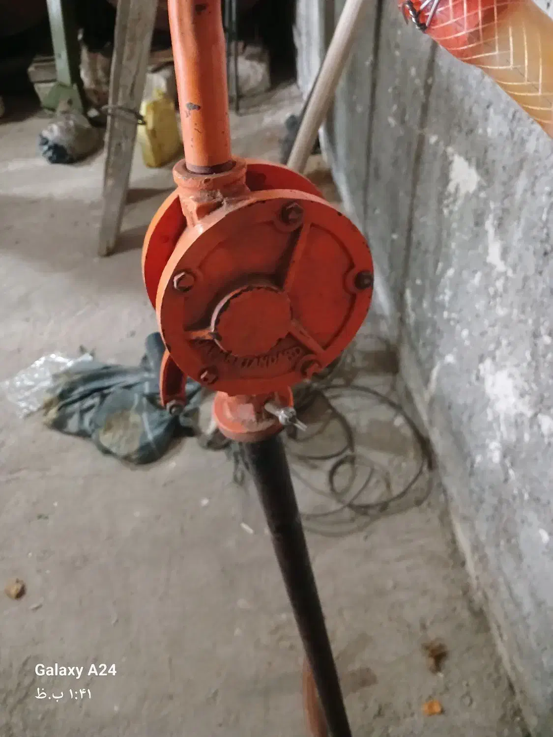 تلمبه روغن گازوئیل|ابزارآلات|هیر, |دیوار