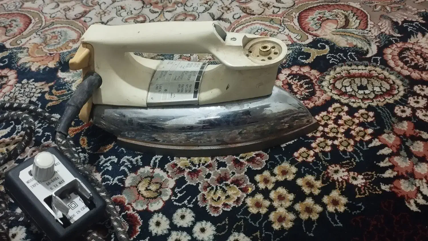 اتو درحد نو|اتو و لوازم اتو|یزد, |دیوار
