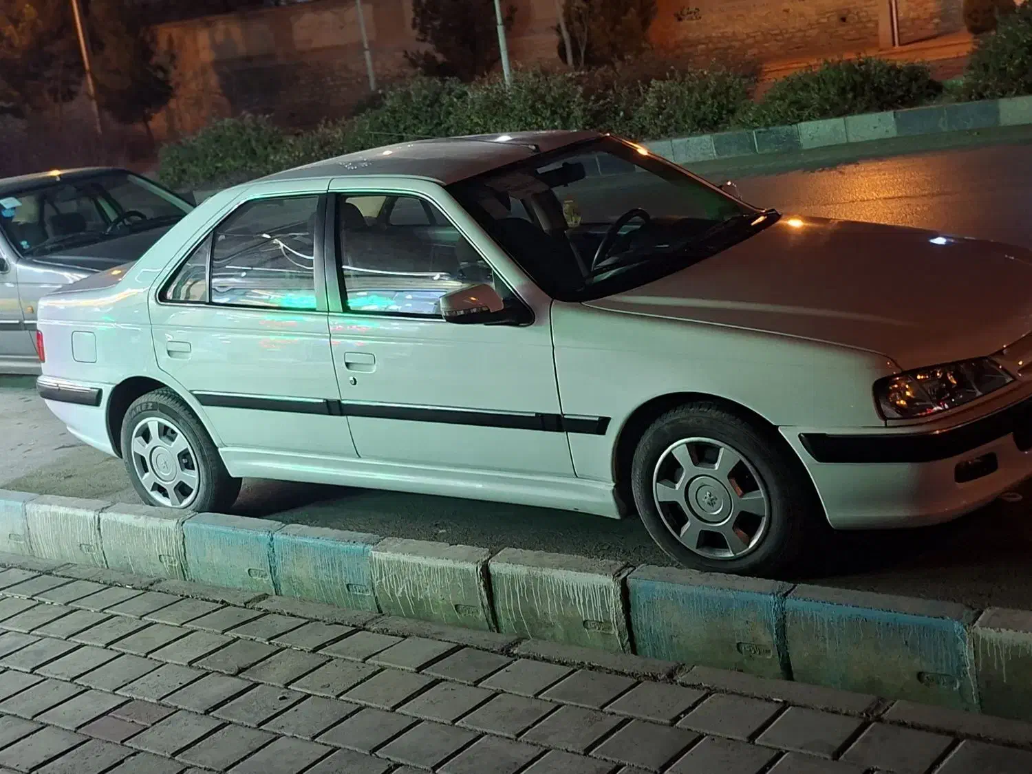 پژوپارس|خودرو سواری و وانت|همدان, |دیوار