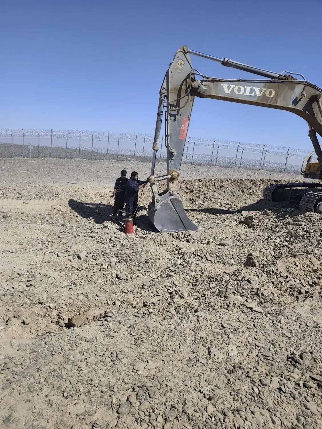 راننده لودر و بیل مکانیکی چرخ زنجیری|استخدام حمل و نقل|جالق, |دیوار