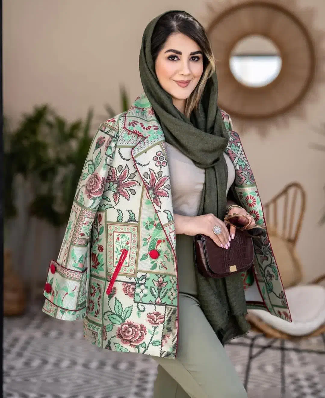 کت کاملا نوو|لباس|دهلران, |دیوار