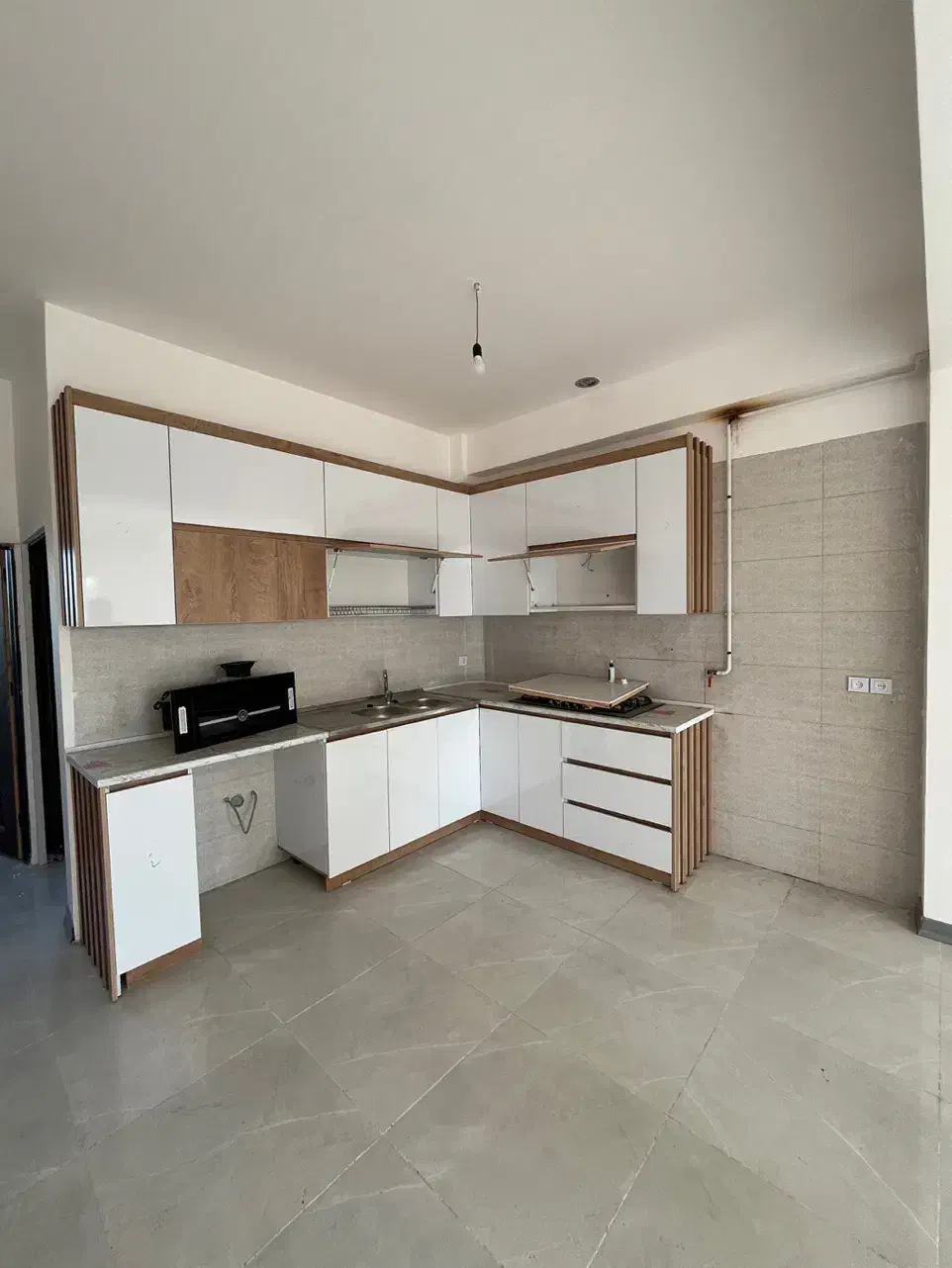 ۷۵متر نوساز دو خواب سند تک برگ دو طبقه چهار واحد|فروش آپارتمان|رودسر, |دیوار