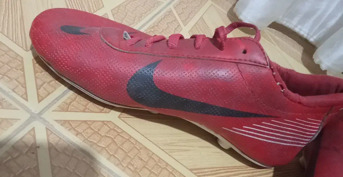 کفش چمن نایک|کیف، کفش، کمربند|نیشابور, شهرک بسیج|دیوار